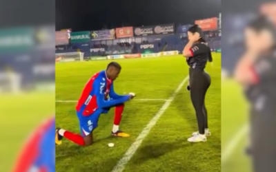 Demande en mariage sur un terrain de foot… rupture annoncée 72 heures plus tard