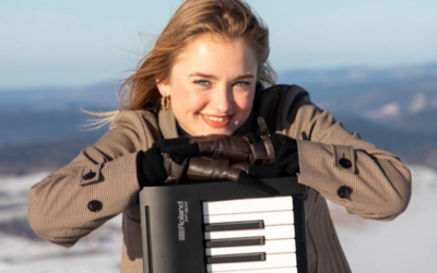Quand la musique entre à l’hôpital : Jeanne joue du piano pour les patients