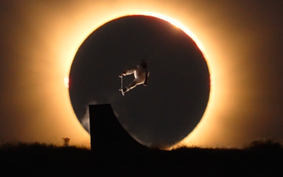 Danny León : les coulisses de cette vidéo spectaculaire tournée pendant l’éclipse. Témoignage Info2.0