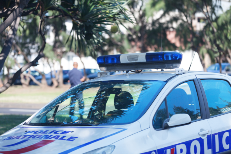 Finistère : une femme tuée, un homme armé retranché